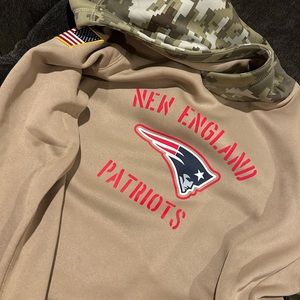 New England Patriots Salute to Service Sweatshirt